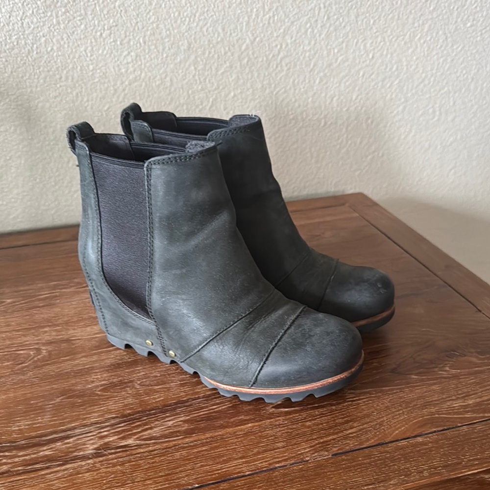 Sorel wedge booties